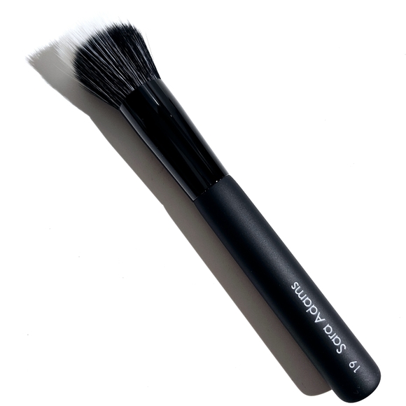 Sara Adams Cosmetiques Round Foundation brush #19 New - Picture 3 of 6